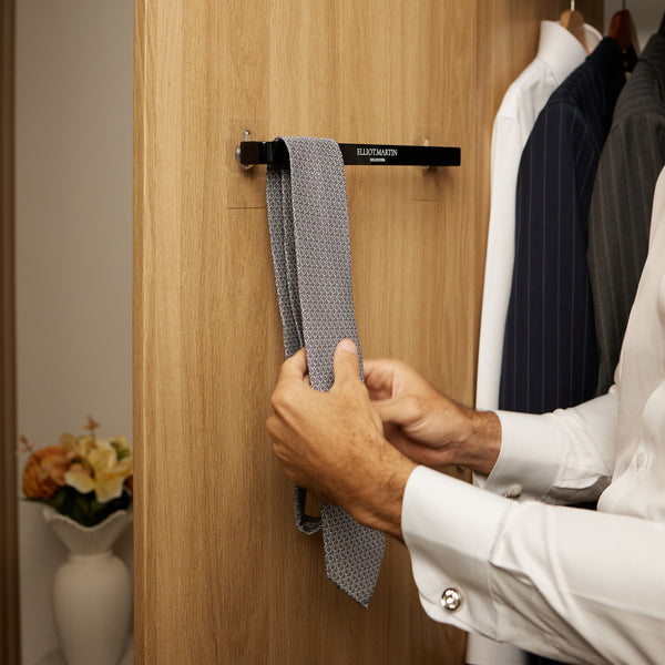 Elliot Martin Le Chapel Tie Rack